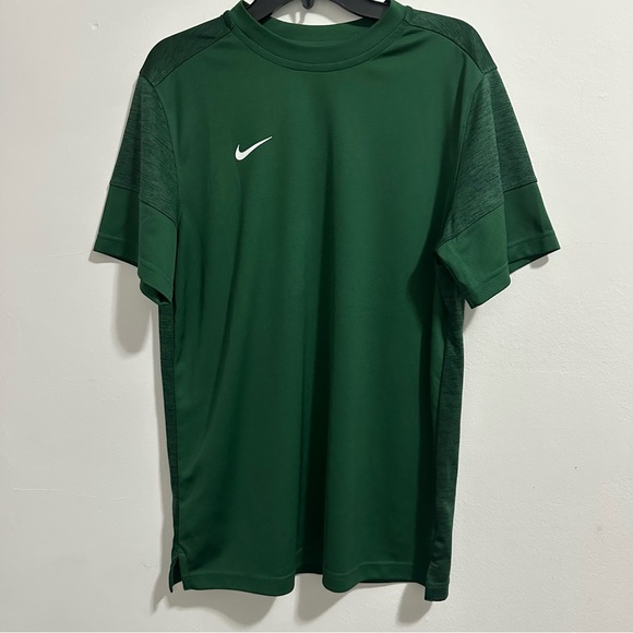 NIKE Mens Green Breathable Airy Top T Shirt Short Sleeve Size M - Picture 3 of 14